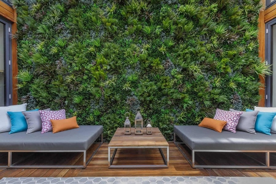 advantages-of-fake-plant-walls