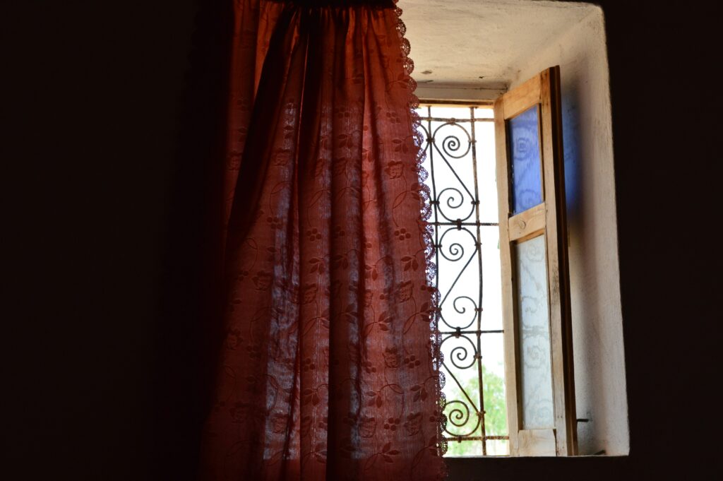 Homely Burlap Drapes - Country House Feel