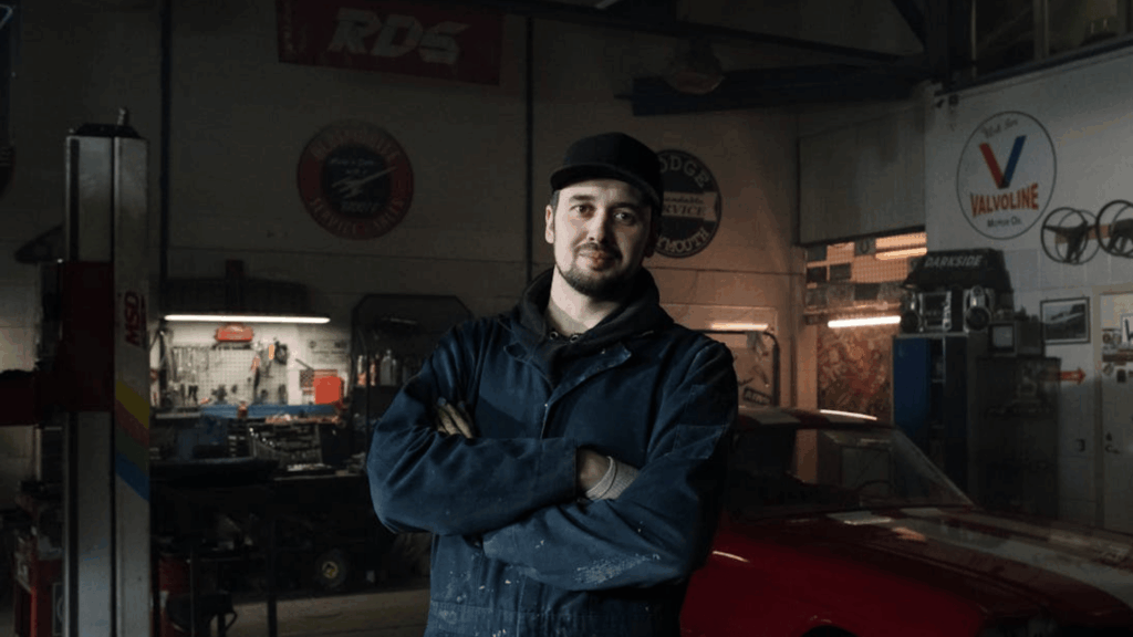 How to Create a Low-Maintenance Garage That Stays Clean Year-Round