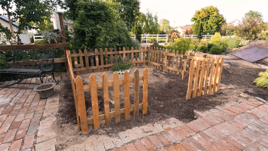 diy garden fencefeatured image