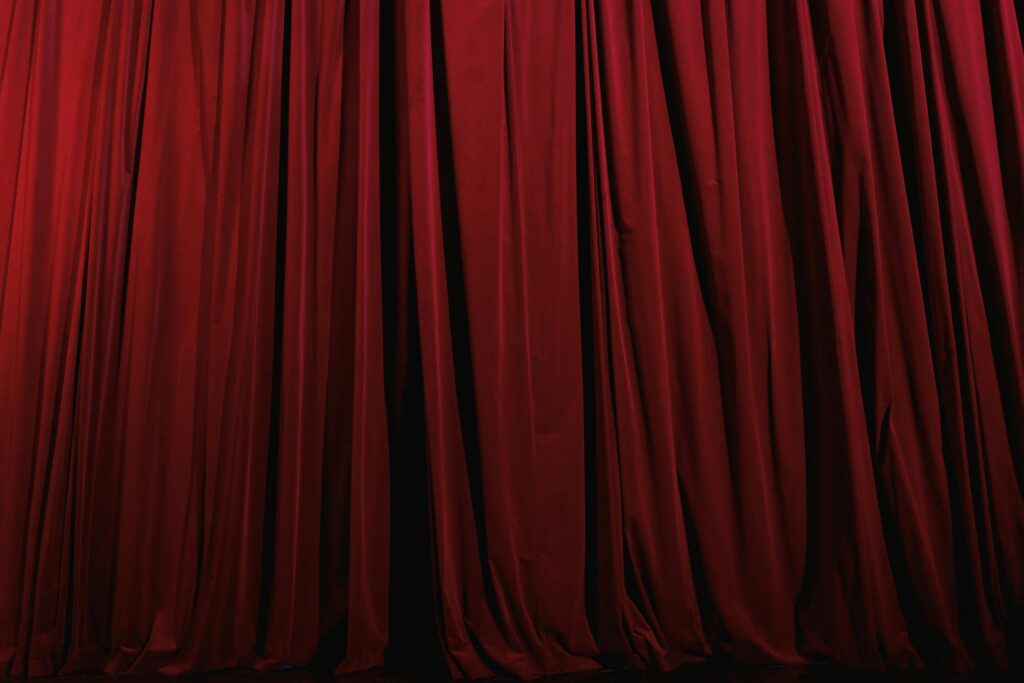 The Unseen Craft Behind Luxury Custom Drapery in Toronto