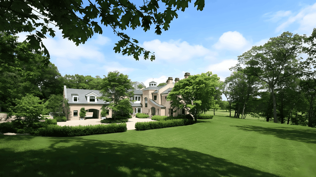 Tom Brady’s Massachusetts Home