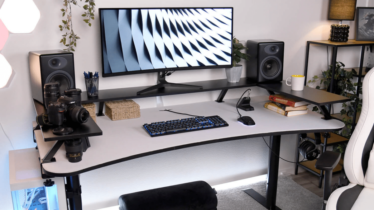What Is a Riser Desk: Benefits, Types, and Uses - Opple House