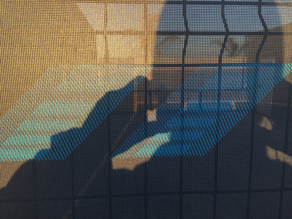 Subtle grid overlay to show positioning accuracy