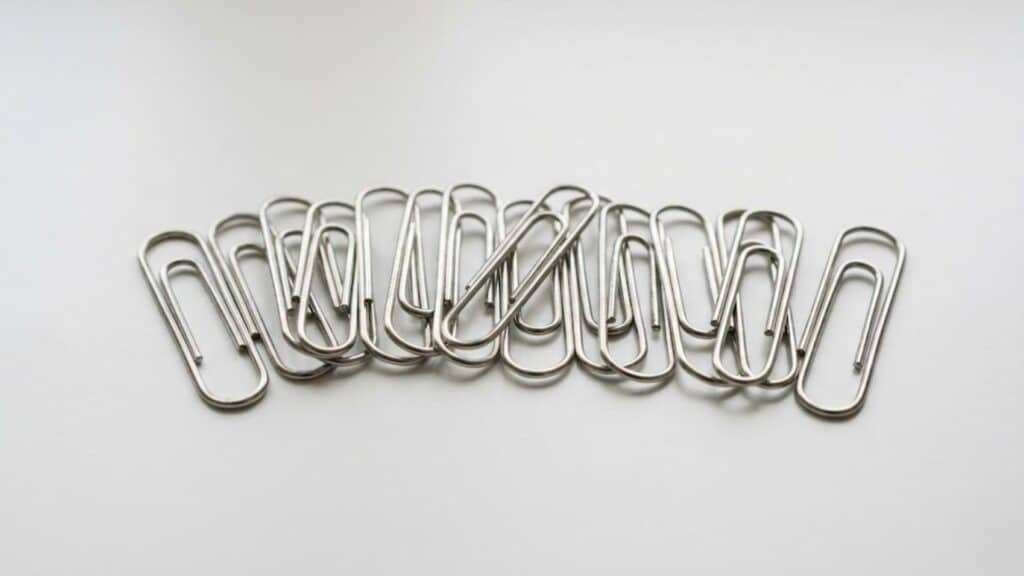 zinc coated steel paper clips with shiny surface showing durability and corrosion resistance in everyday use