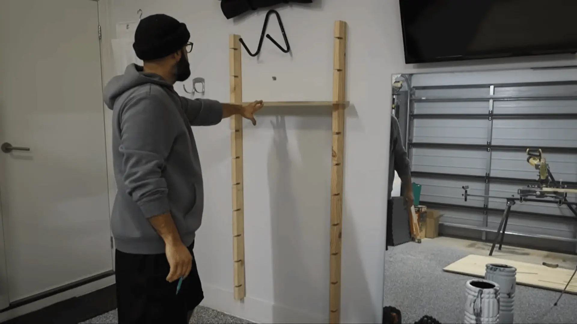 cut-and-shape-trench-slots-in-uprights.