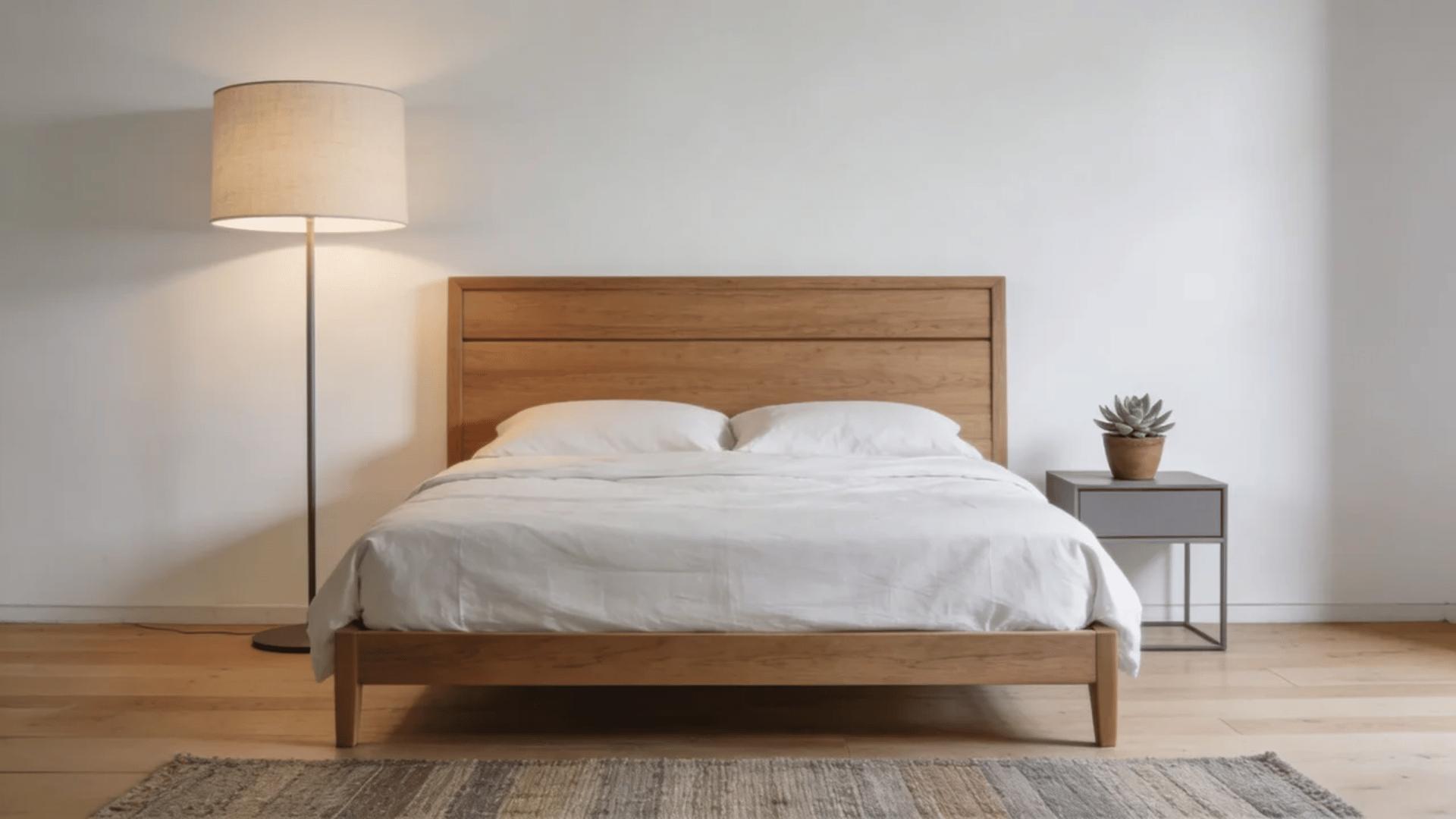 headboard with natural focal point gives minimalist look for small bedroom