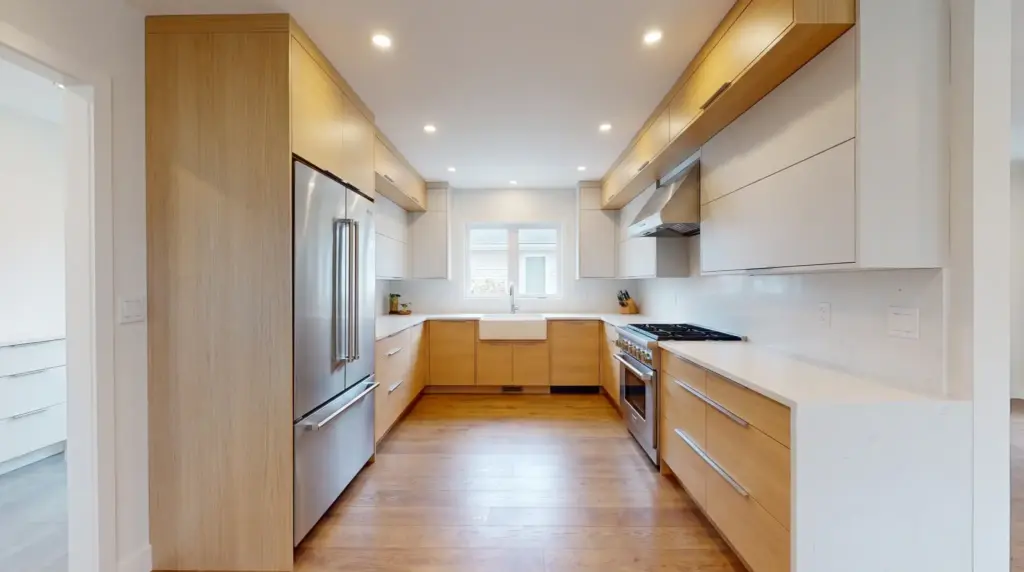 U-Shaped Kitchen Ideas for Better Storage Modern U-shaped kitchen with cabinets, appliances, and open entry showing functional layout design